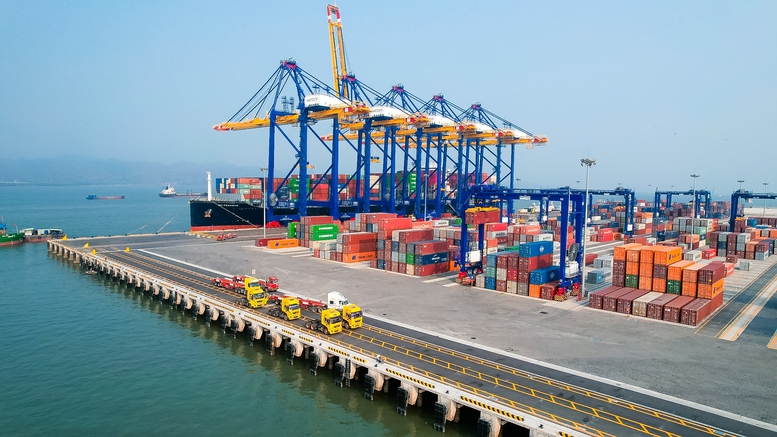 Seaport banner
